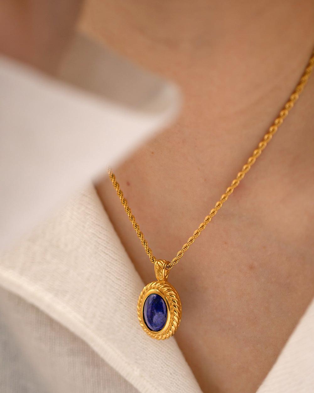 Retro antique fashion personality necklace 18K stainless steel thread inlaid lapis lazuli oval pendant necklace