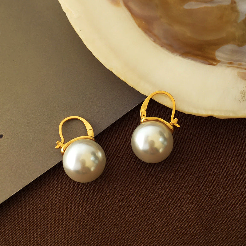 【DF】Copper-plated gold retro Hong Kong temperament Pearl earrings elegant ladies earrings ins wind simple fashion earrings.