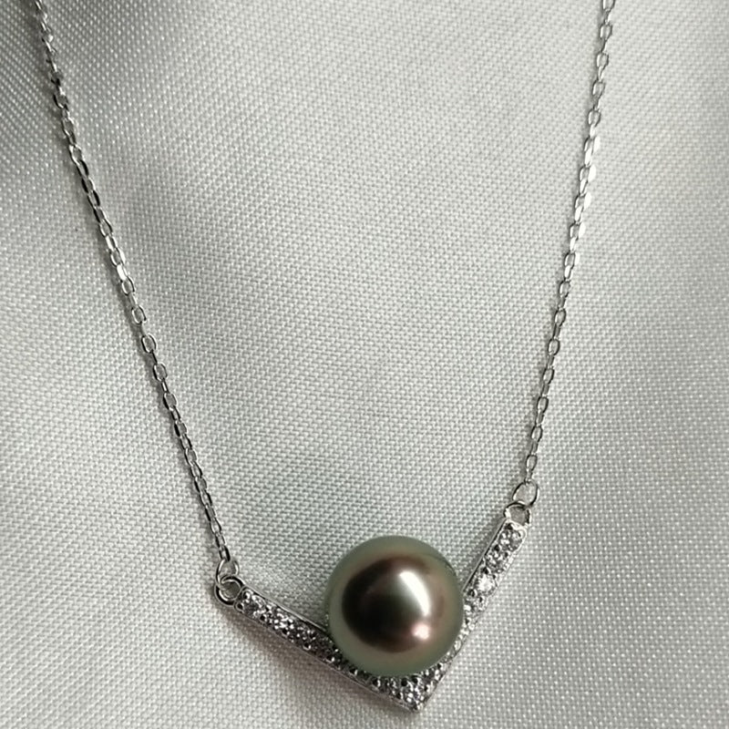 s925 Silver set Chain Tahiti High quality good quality sea water Black Pearl necklace V-shaped pendant