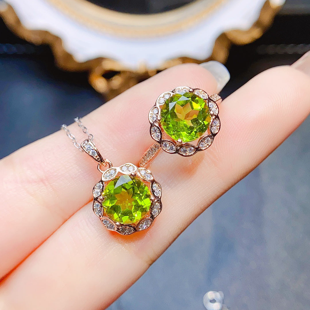 Juego de peridoto natural con incrustaciones de plata S925, piedra central de 8 x 8