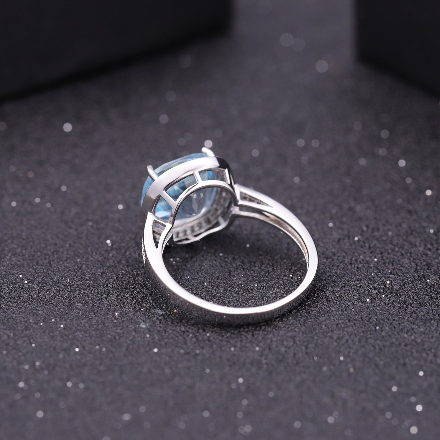 Fashionable Natural Topaz Stone Ring for Women, Light Luxury and High Grade Sense s925 Silver Inlaid 10 * 10mm Natural Color Treasure Ring