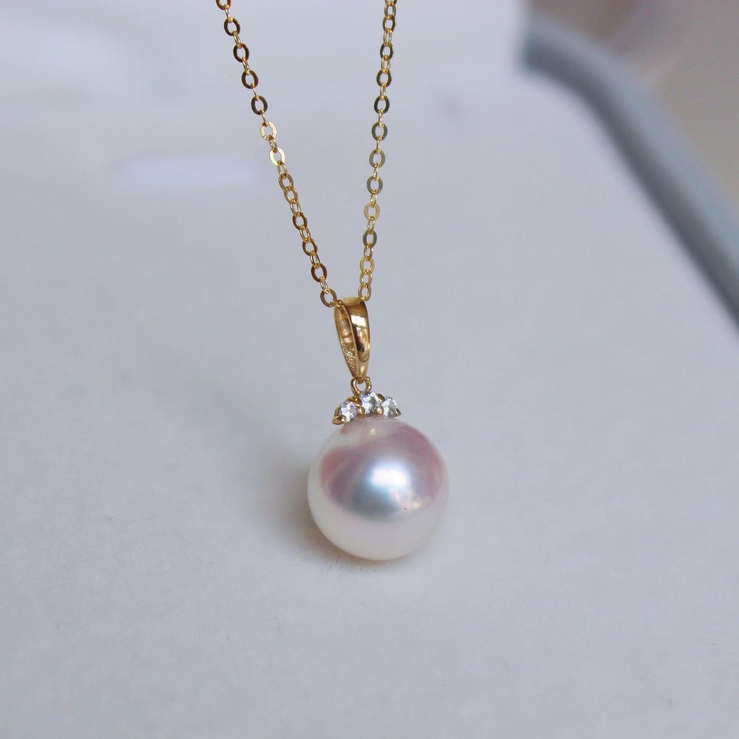 [DF]Elegance Illuminated: Freshwater Pearl Necklace with 18k Gold Pendant and Zircon Accents