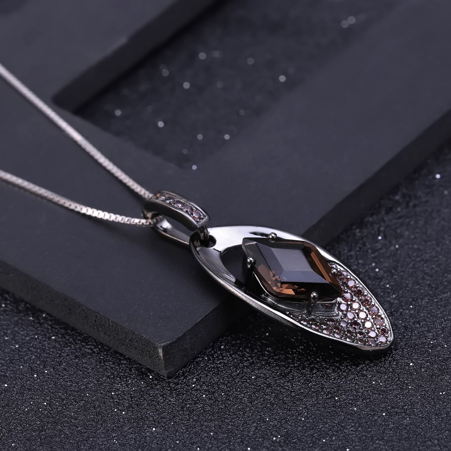 Pendentif de collier en cristal de thé au trésor de couleur naturelle en argent 925