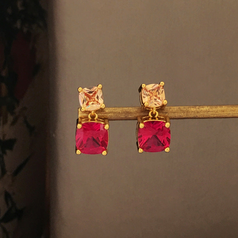 [DF] Boucles d'oreilles en cuivre plaqué or véritable S925 avec aiguille en argent rose doux en zircon rouge pour femmes, style incrusté, boucles d'oreilles petites et haut de gamme