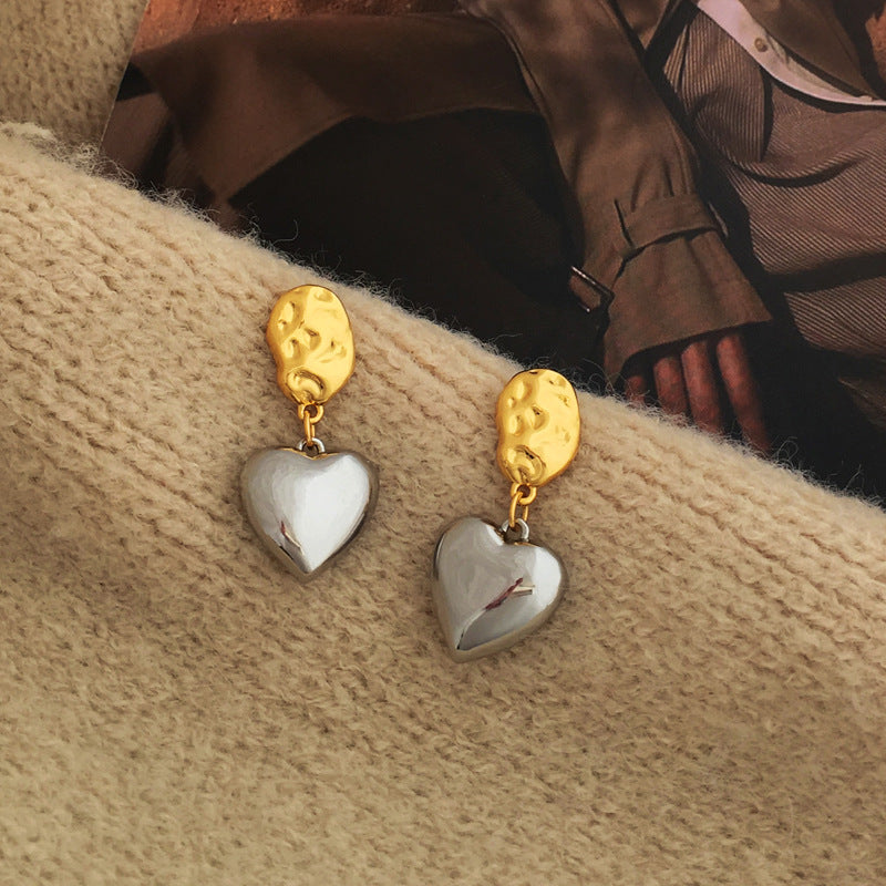 [DF] Pendientes de plata S925 con forma de corazón con personalidad en contraste y aguja, pendientes de moda de estilo frío y moderno, pendientes sencillos