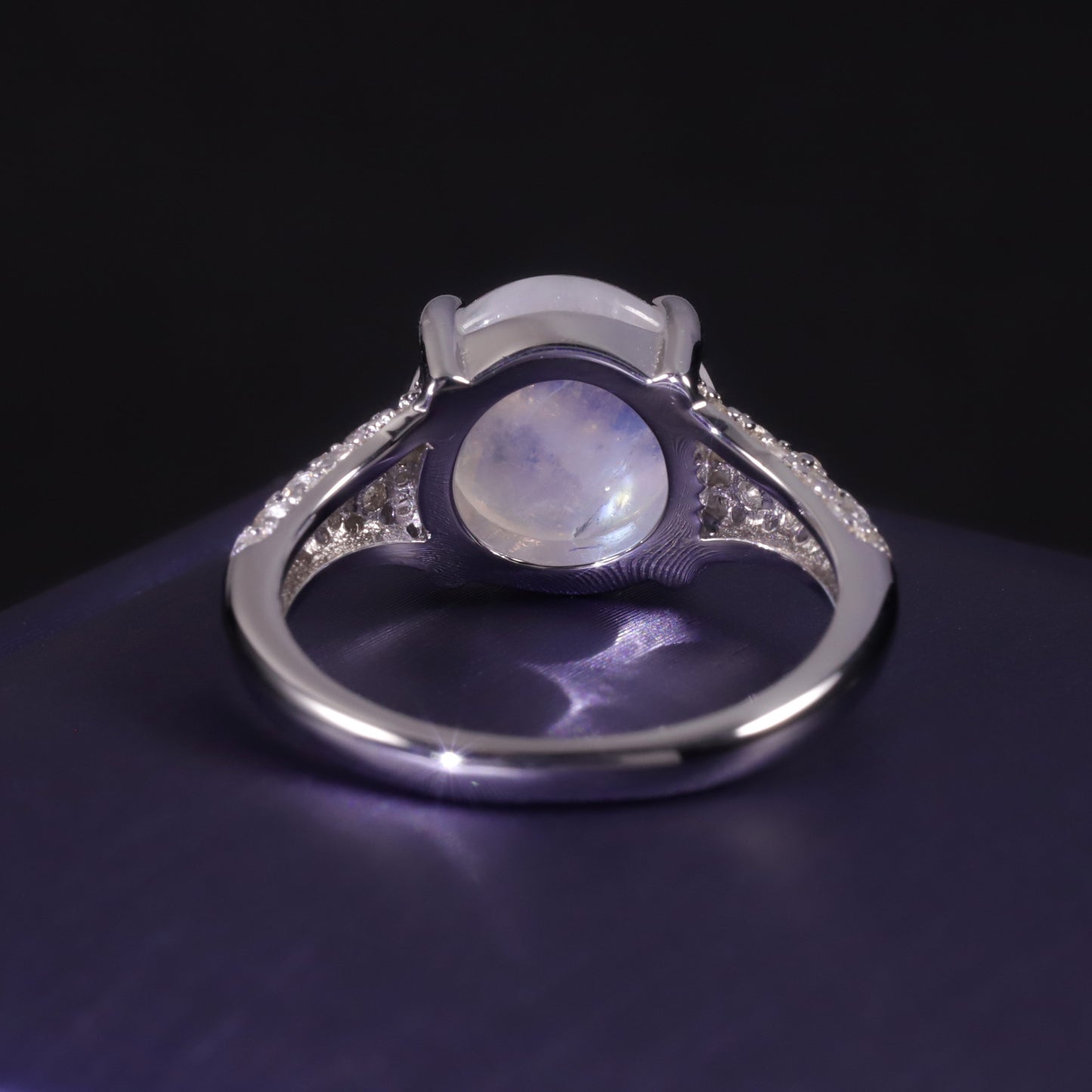 Bague en pierre de lune bleue crème naturelle personnalisée et à la mode Bague en argent sterling S925 de 10 mm incrustée de pierres précieuses pour hommes et femmes