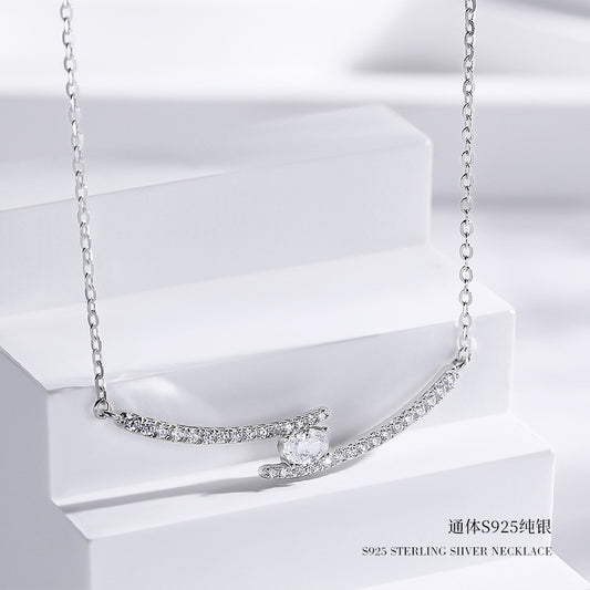 Collar de plata S925 "Dulce Sonrisa": diseño delicado, elegancia versátil, regalo ideal para San Valentín 2023.