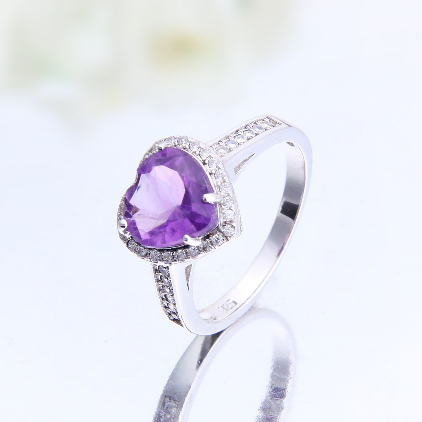 Love natural amethyst ring fashion sense of temperament 925 silver natural color treasure ring