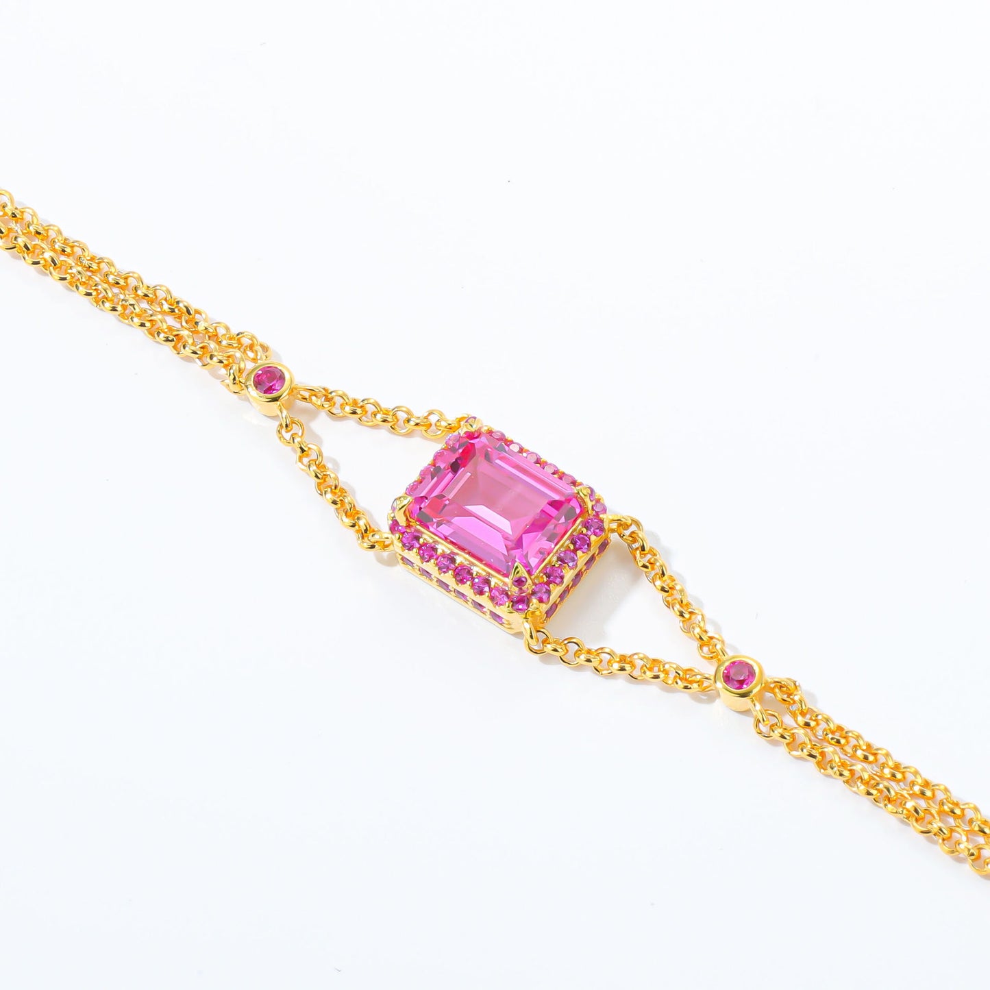 925 sterling silver bracelet with square lab-grown gemstones is a fashionable new style