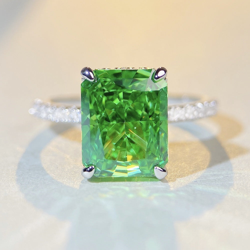 High Carbon Diamond S925 Pure Silver Ice Flower Cut Zircon Ring Female Emerald