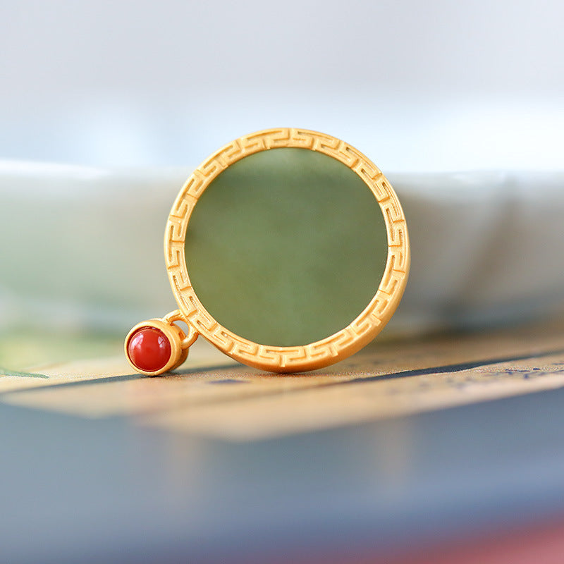 S925 Silver Gilded Gold Inlaid Small South Red and Tian Qingyu Round Plate Simple Pendant Chain