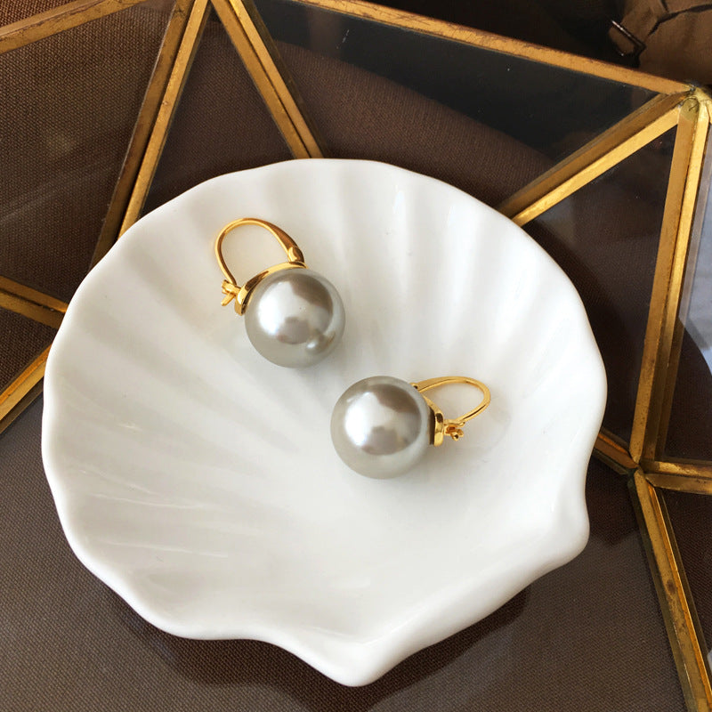 【DF】Copper-plated gold retro Hong Kong temperament Pearl earrings elegant ladies earrings ins wind simple fashion earrings.