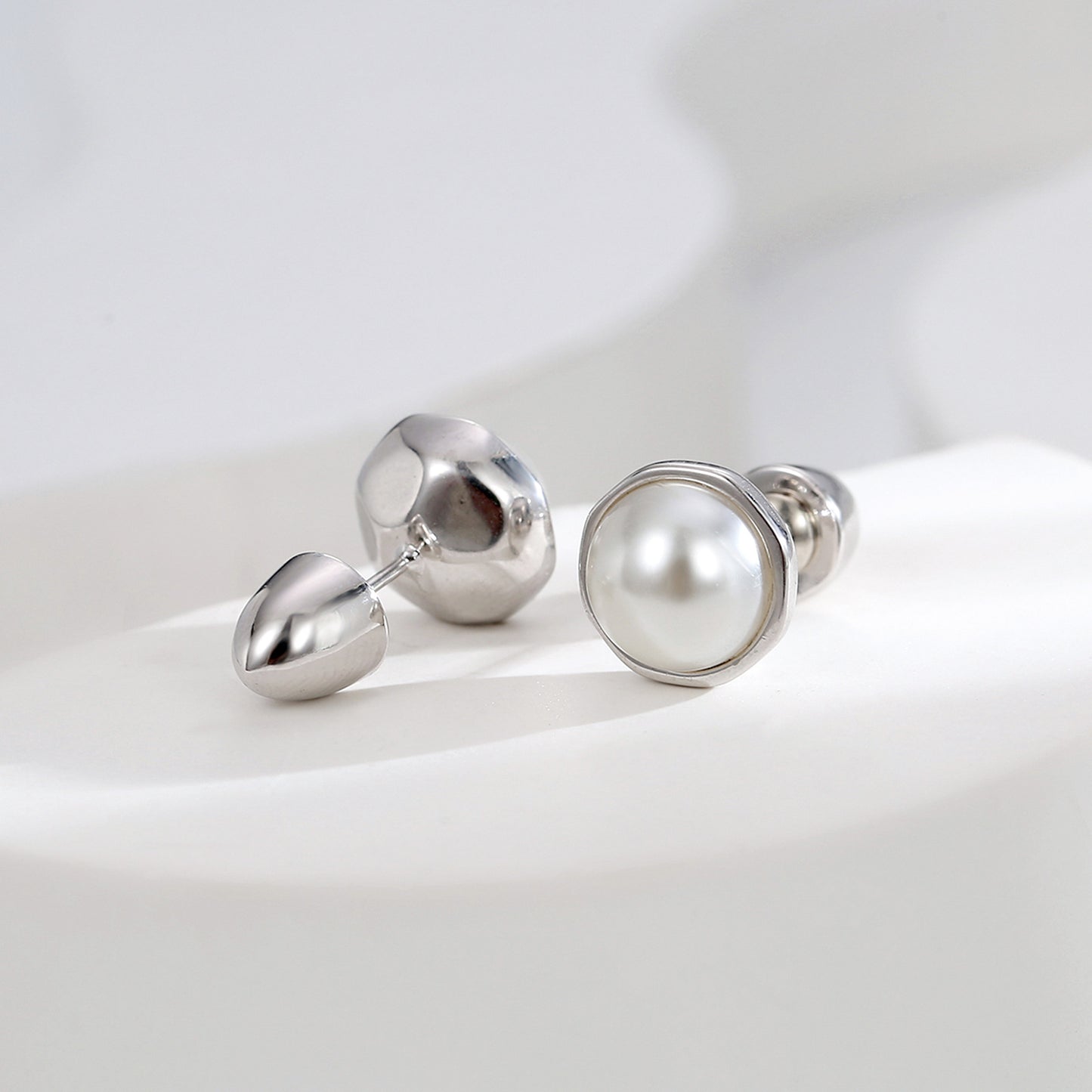 【DF】Pendientes de perlas para mujer, nuevos pendientes de estilo de celebridad de alta gama con diseño de lujo ligero con aguja de plata S925, joyería de temperamento