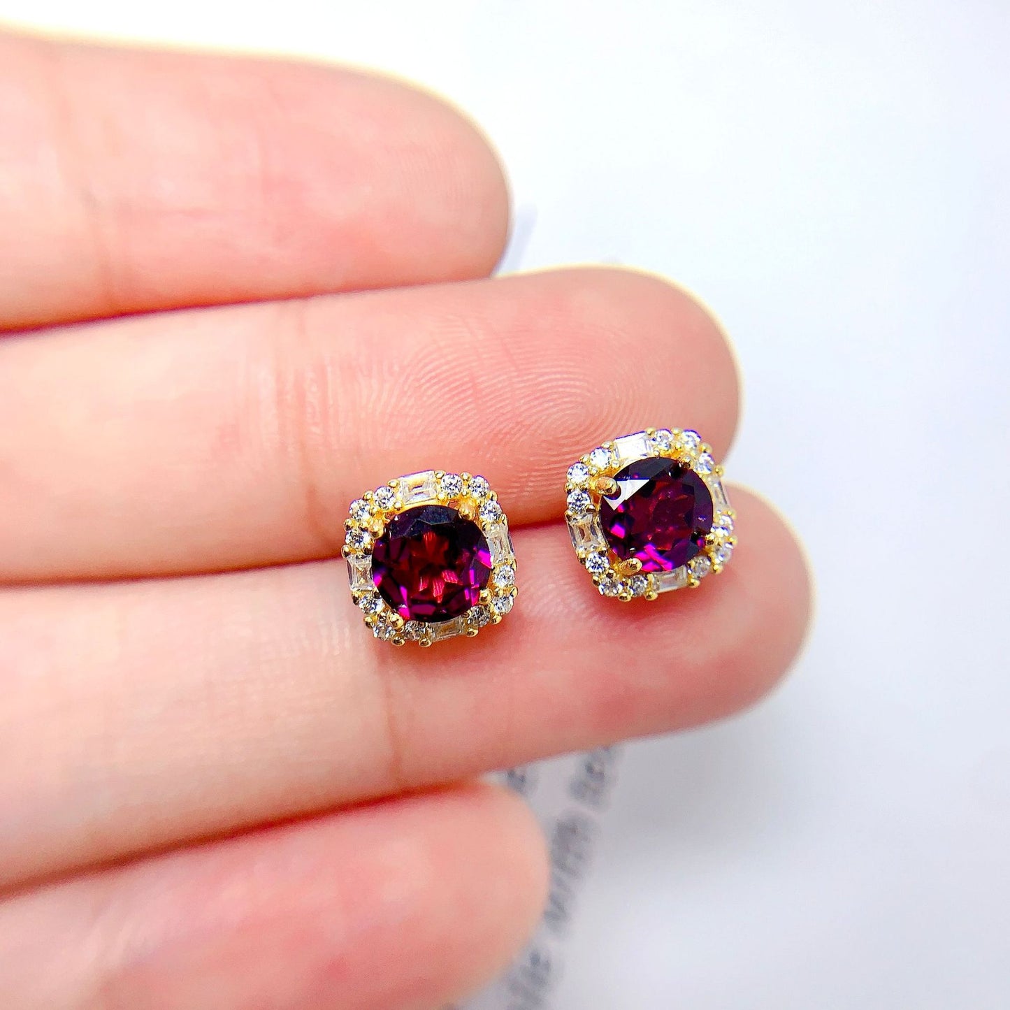 Royal Beauty Garnet Earrings - S925 Silver Setting