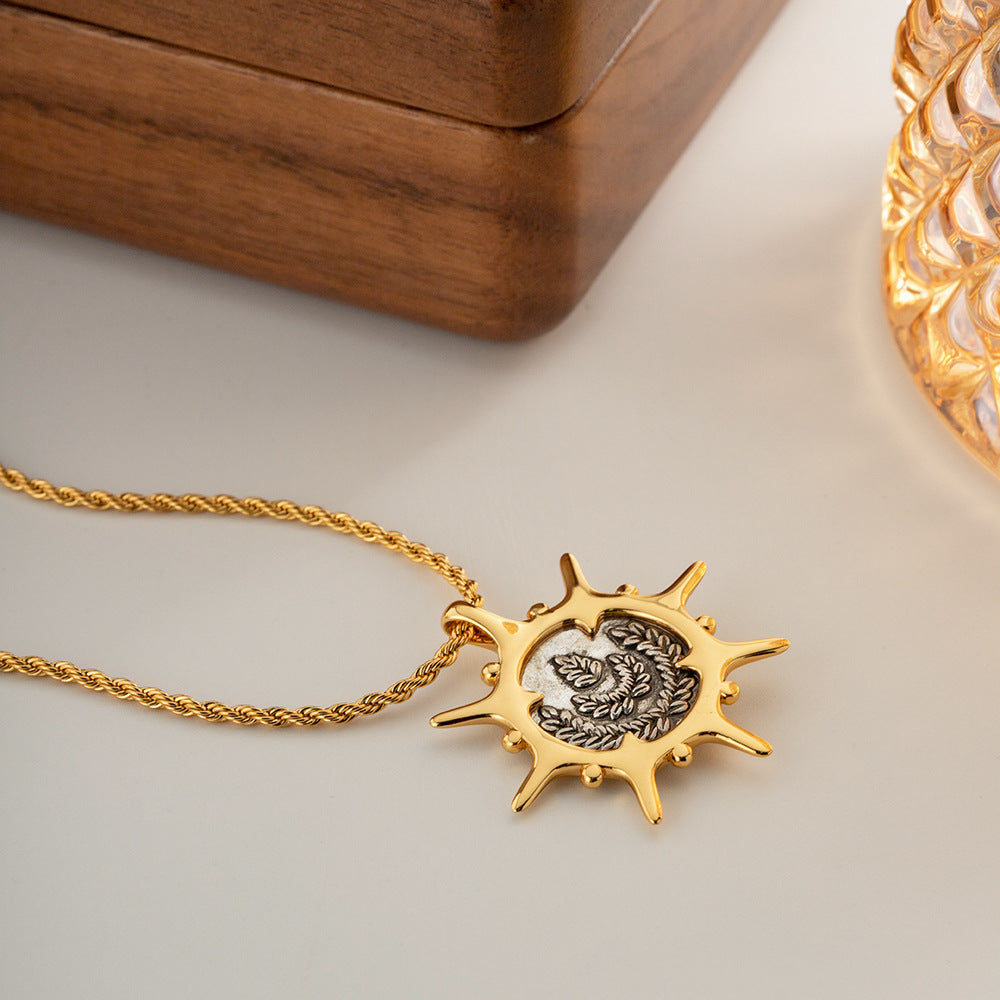 Retro New Relief Portrait Made of Old Black Sun Pendant Roman Necklace Copper-plated 18K Real Gold Jewelry