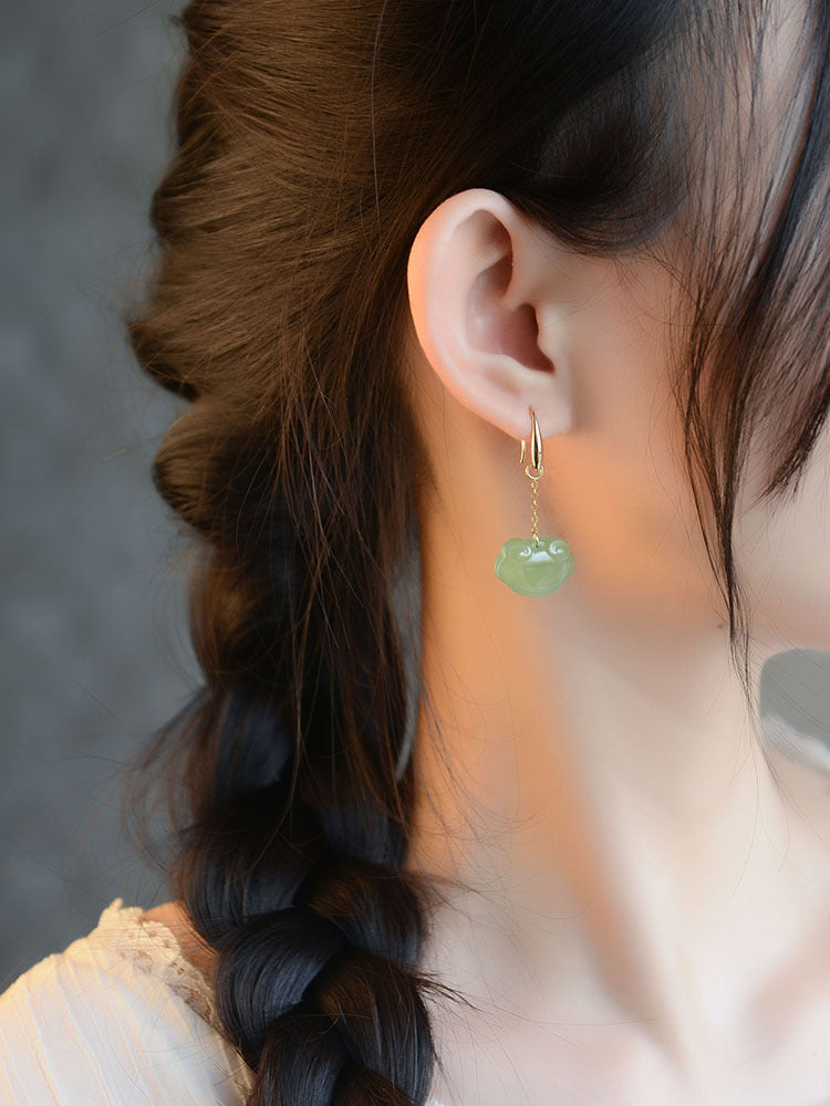 Natural Hetian jade earrings Ruyi Xiangyun earrings