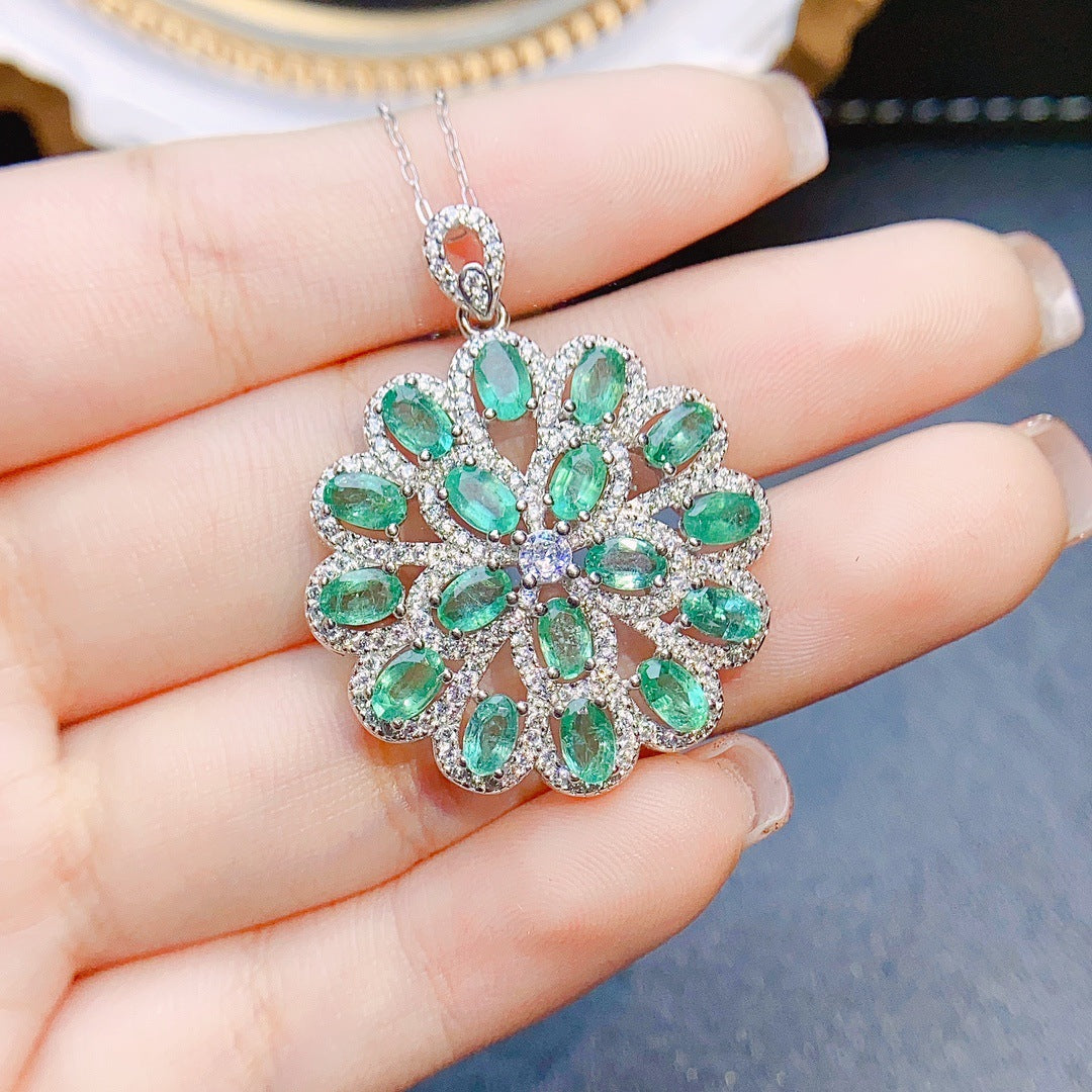 Natural emerald pendant S925 silver inlaid main stone 3*5 sales