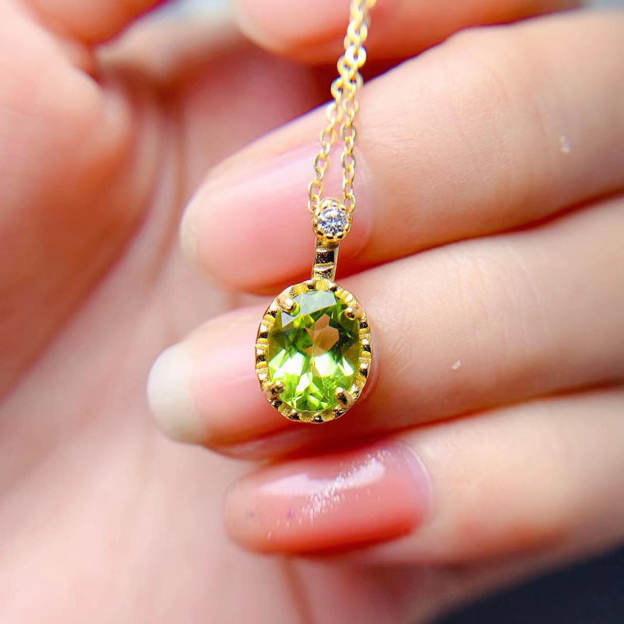 Natural peridot pendant 925 silver inlaid