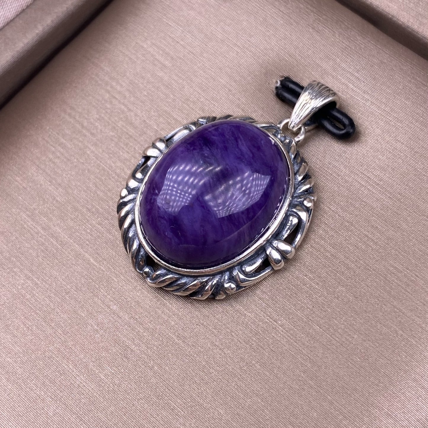 Colgante de amatista con dragón morado con incrustaciones de plata s925, borde de encaje retro, accesorios exquisitos