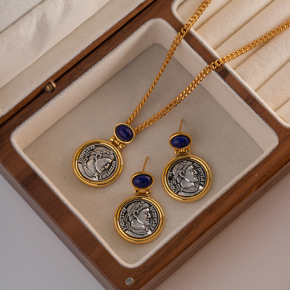 vintage French vintage necklace Ancient coins inlaid with lapis lazuli to make old portrait necklace