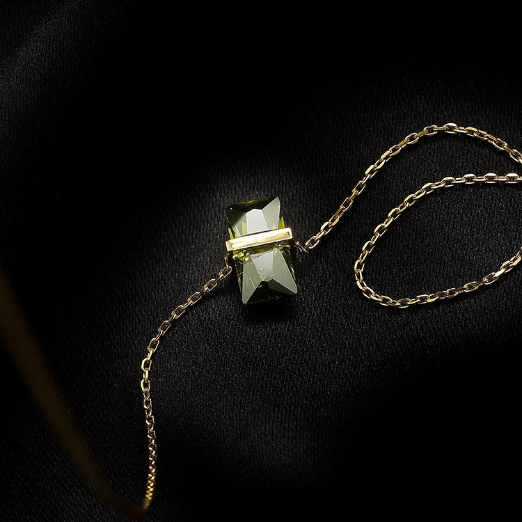 [DF]European and American Luxe Green Zircon Necklace - Unique Design in K-Gold for Chic Sophistication