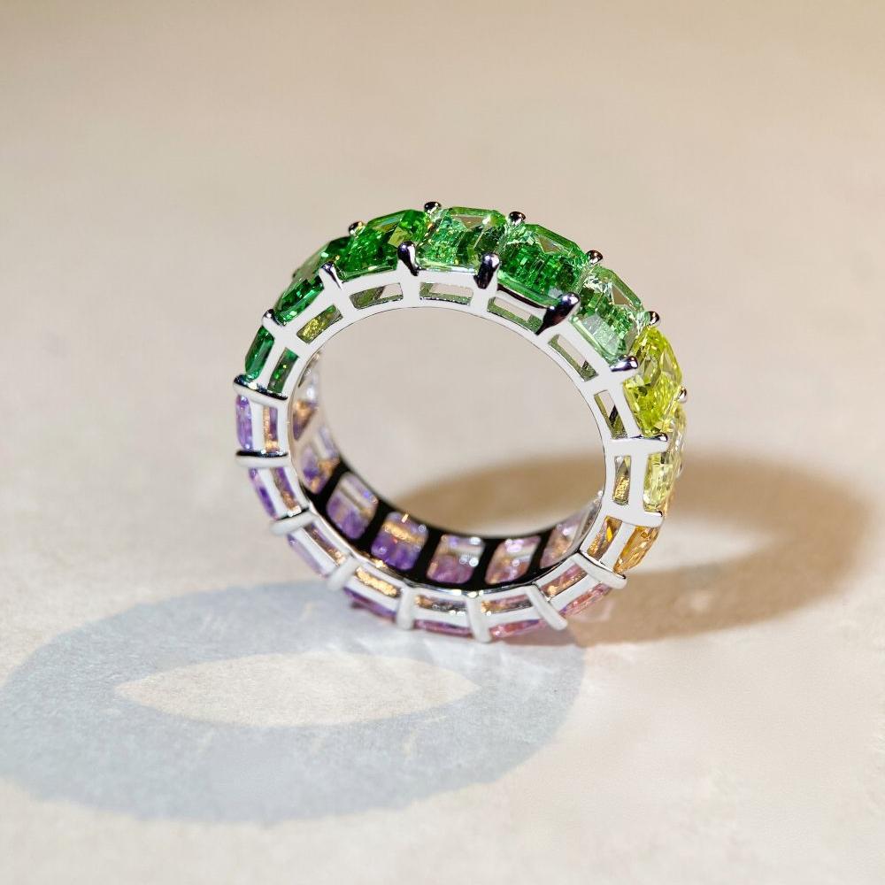 2024NOUVEAU lancement !!! Bague arc-en-ciel en argent S925 scintillante avec diamant à haute teneur en carbone et couleur émeraude, vente en gros de couleur arc-en-ciel pour bijoux pour femmes