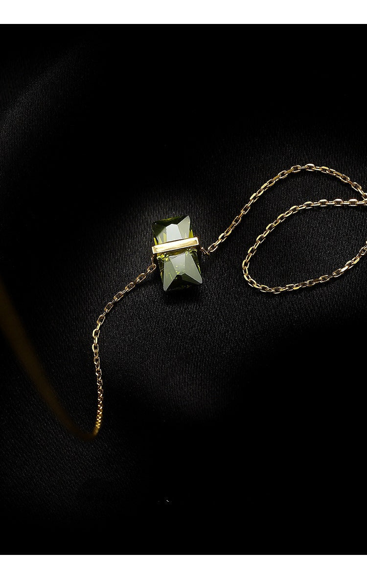 [DF]European and American Luxe Green Zircon Necklace - Unique Design in K-Gold for Chic Sophistication