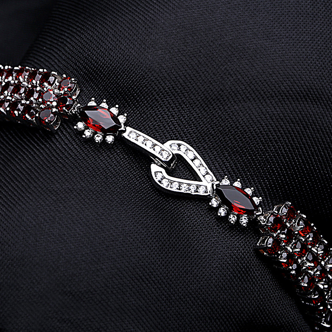 Natural Garnet Bracelet s925 Silver Inlaid Natural Color Treasure Bracelet